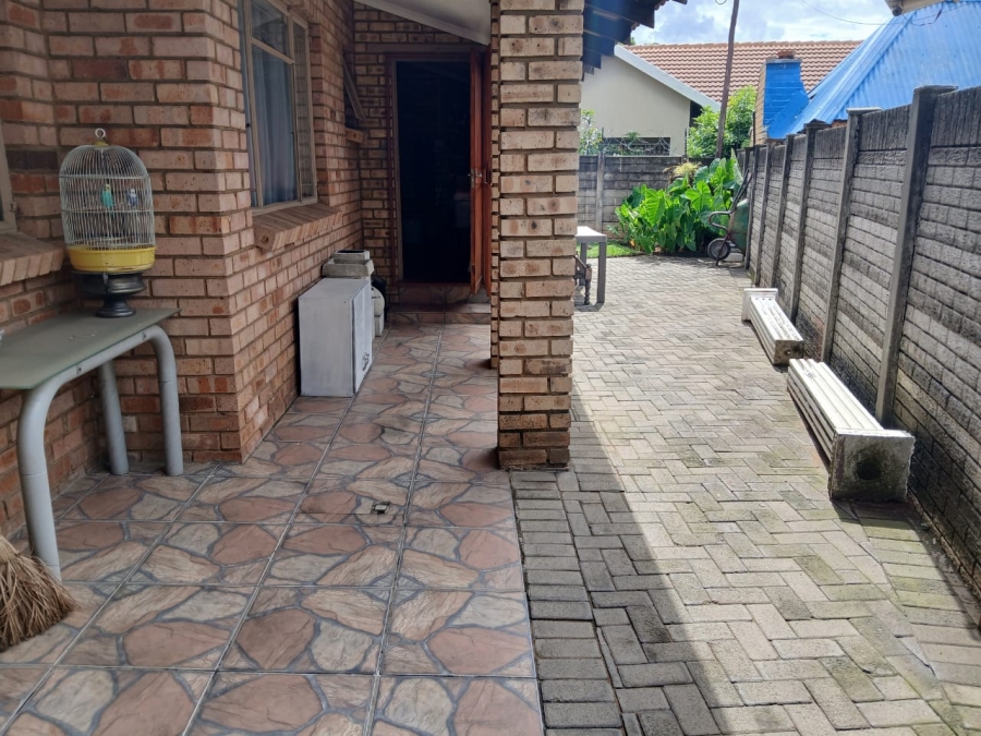 3 Bedroom Property for Sale in Bodorp North West